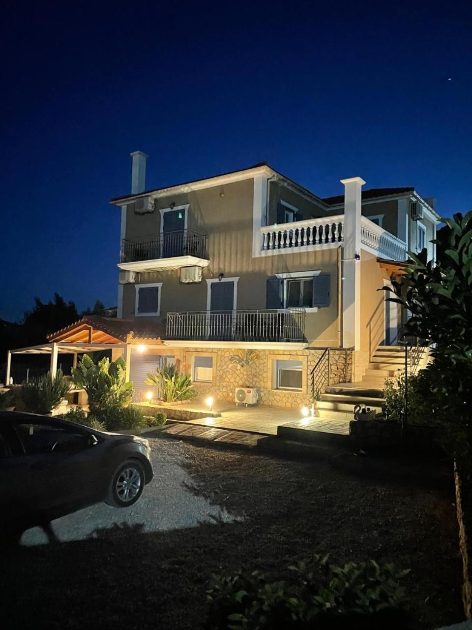 Mandi'S Apartments Karavados Exterior photo